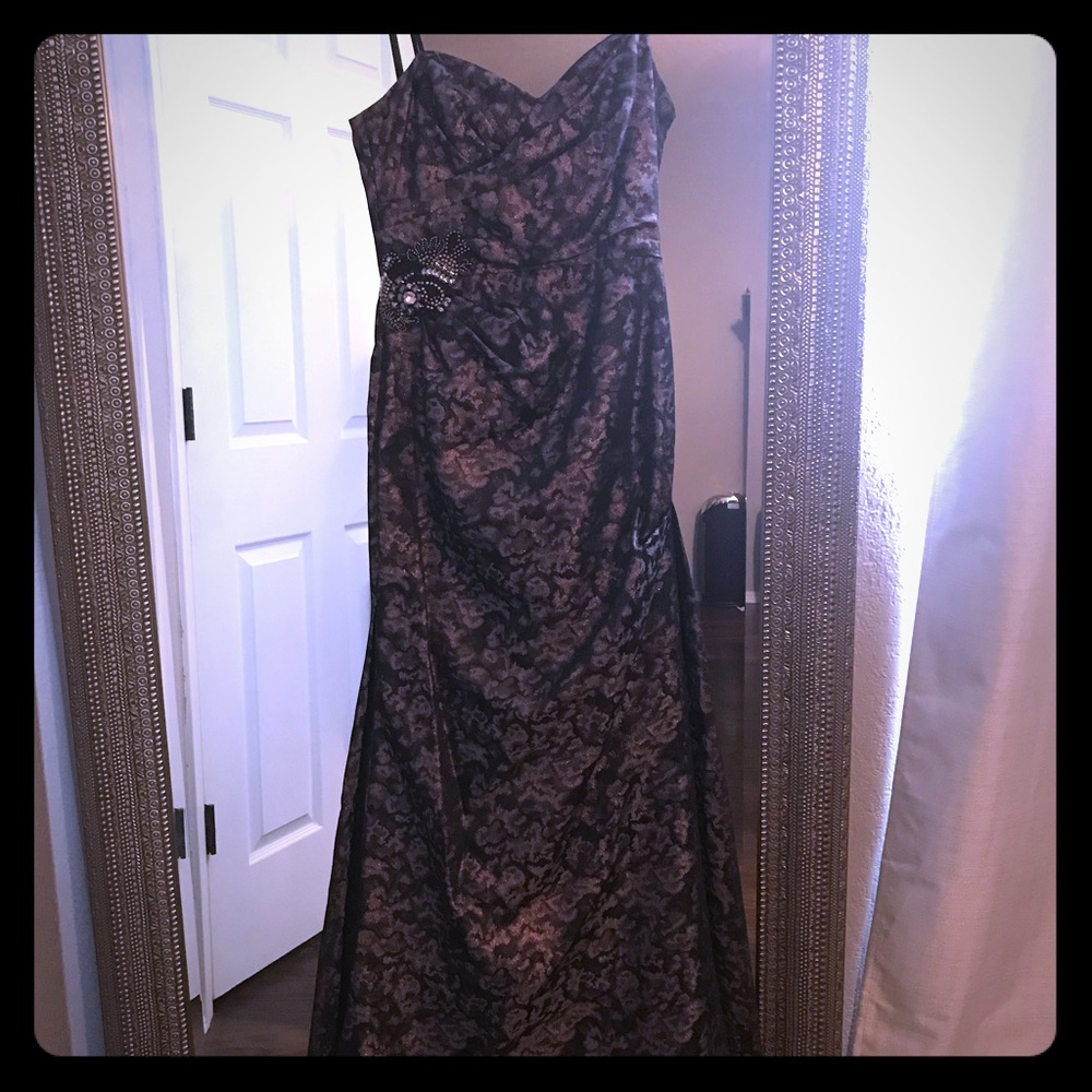 David Meister Gown